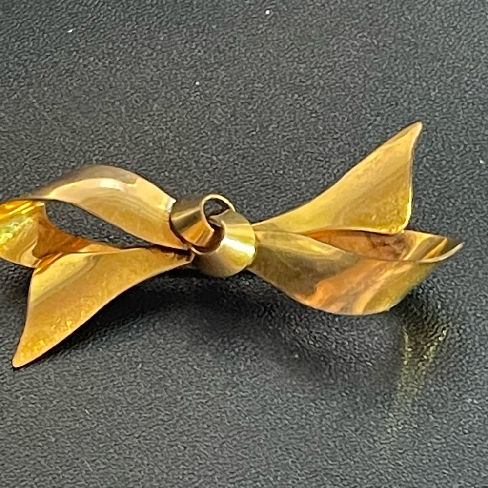 Vintage BB 1/20 12KT Gold Filled Bow Brooch